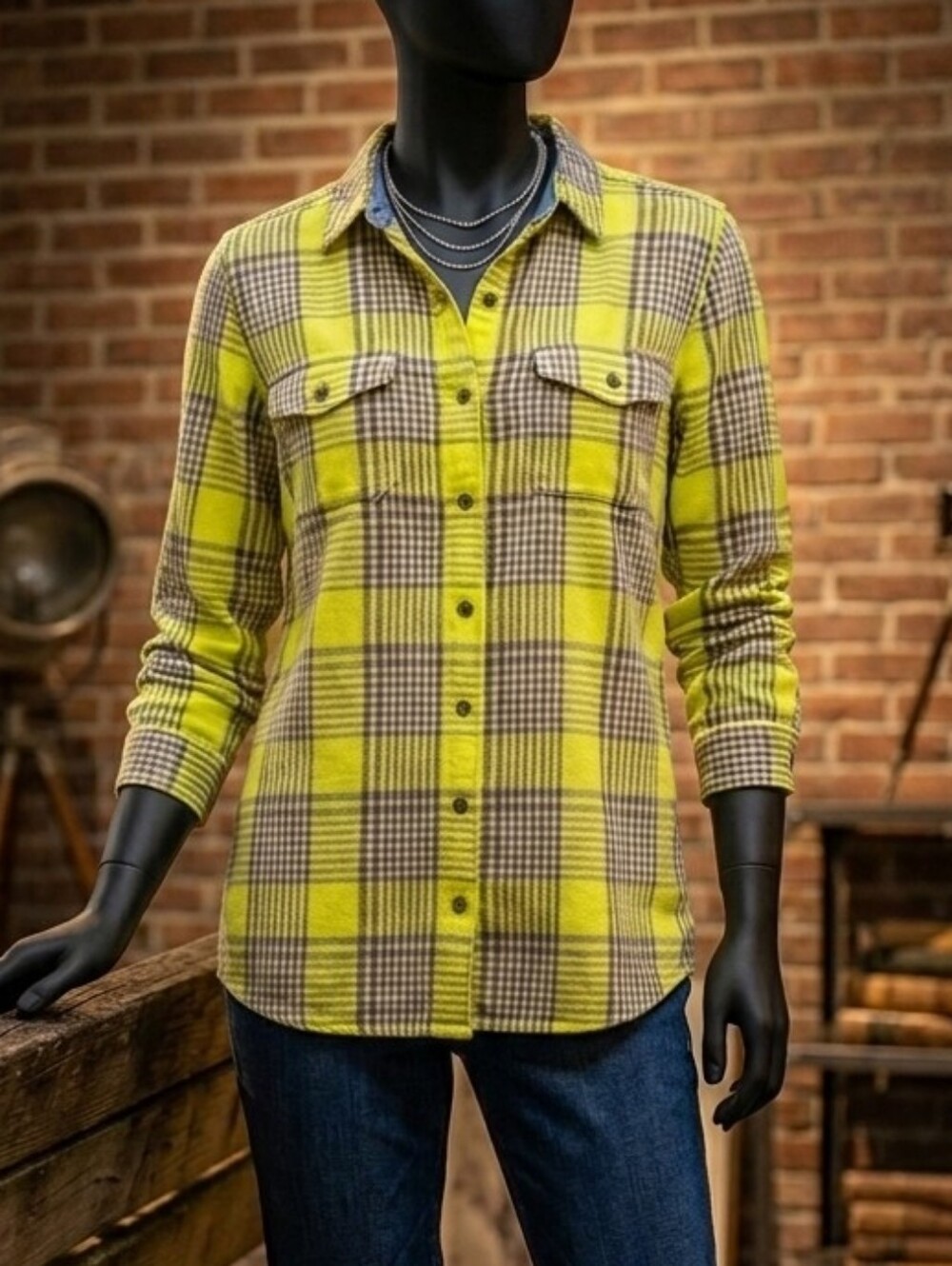 New Outerknown 100% organic cotton blanket shirt check pattern shirt women’s M/L